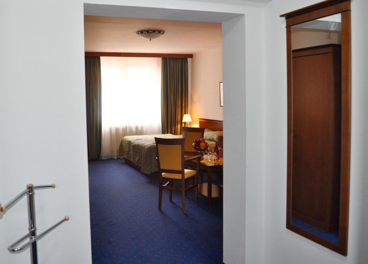 Diana Hotel